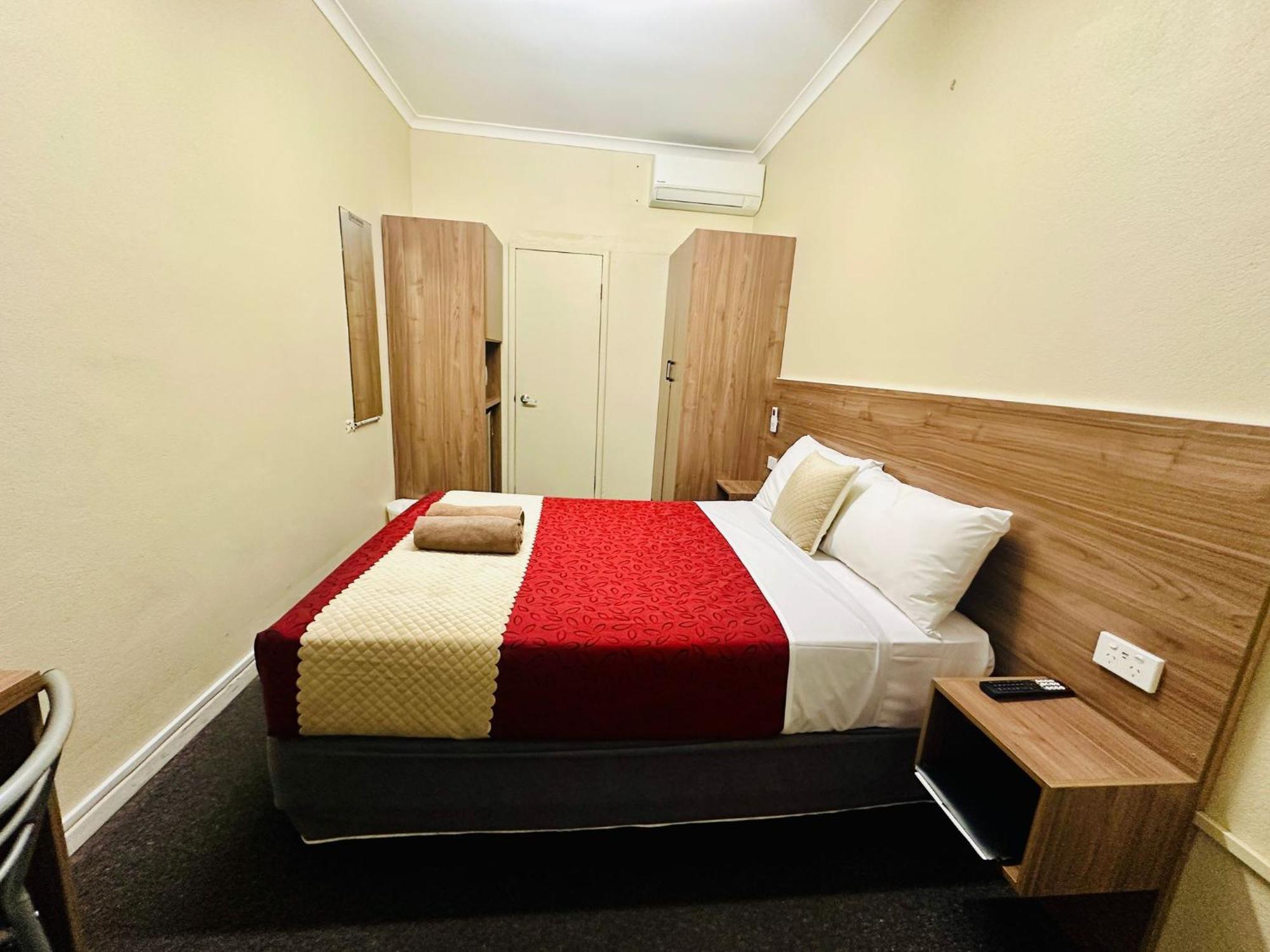 Wattle Tree Motel Cootamundra Esterno foto